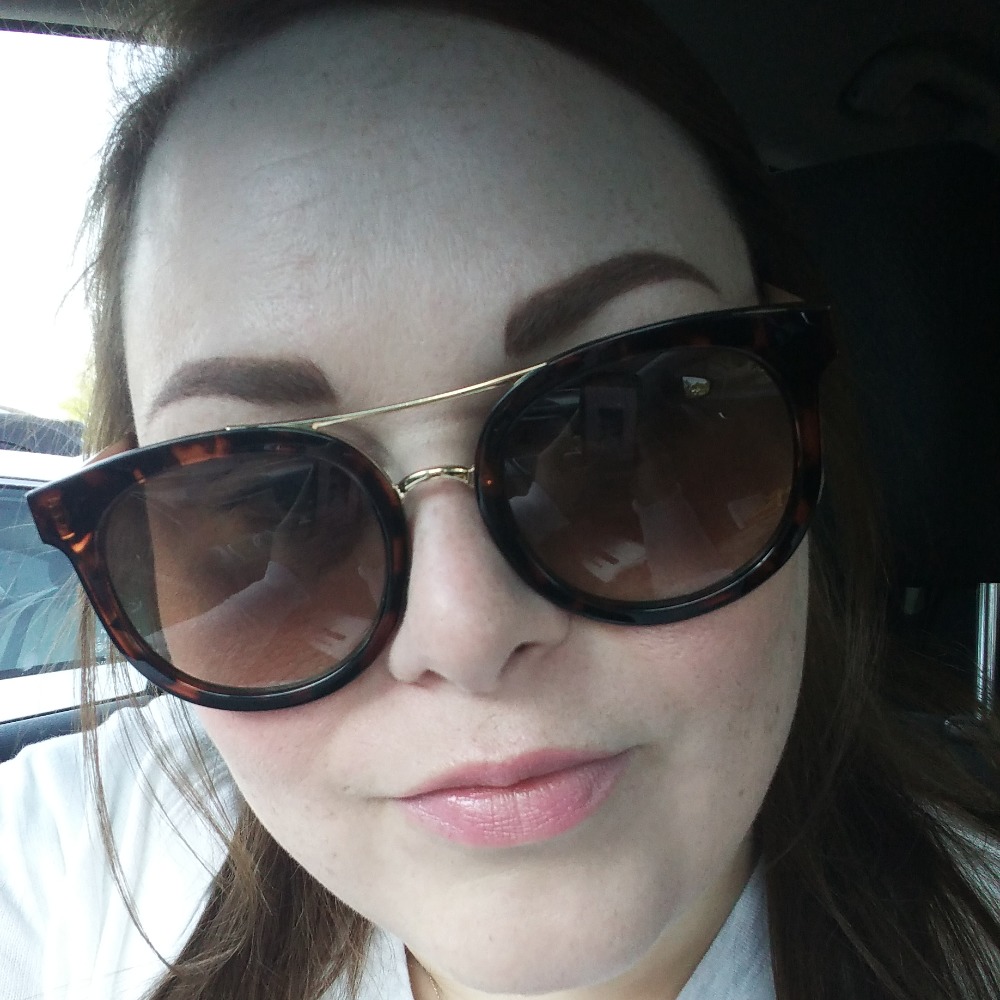 Meet your Posher, Jennifer